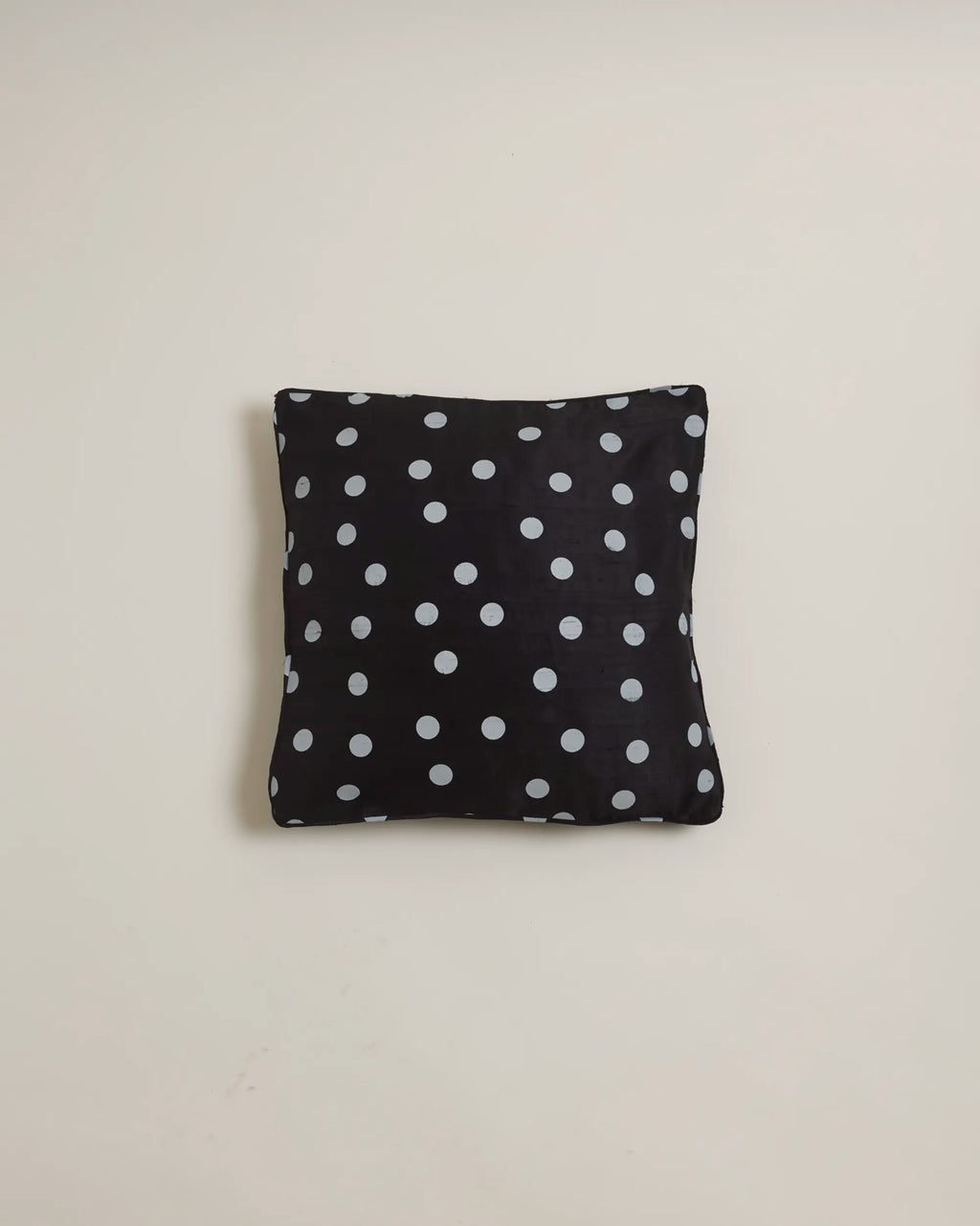 Vanntha Cushion