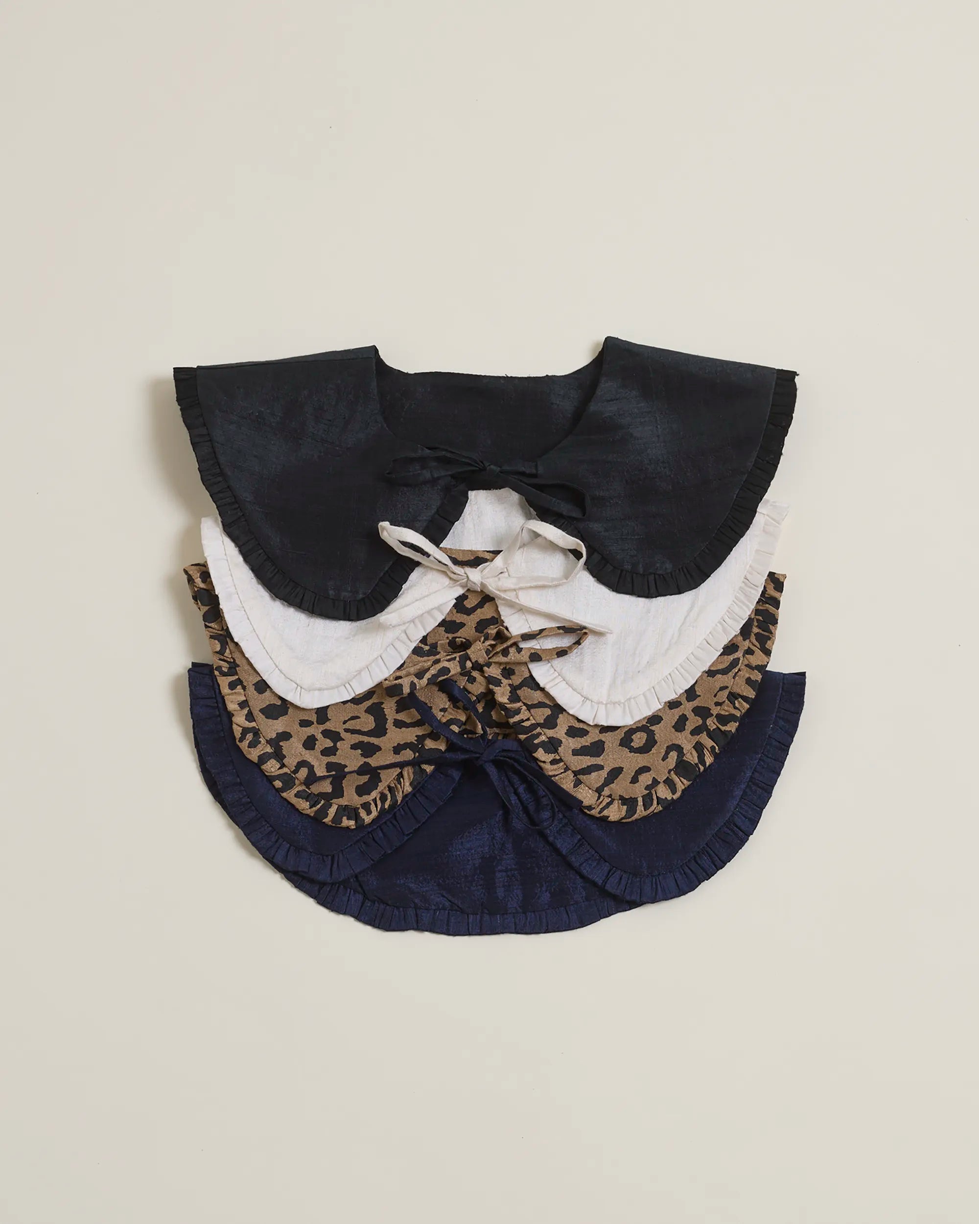 Emouy Silk Collar