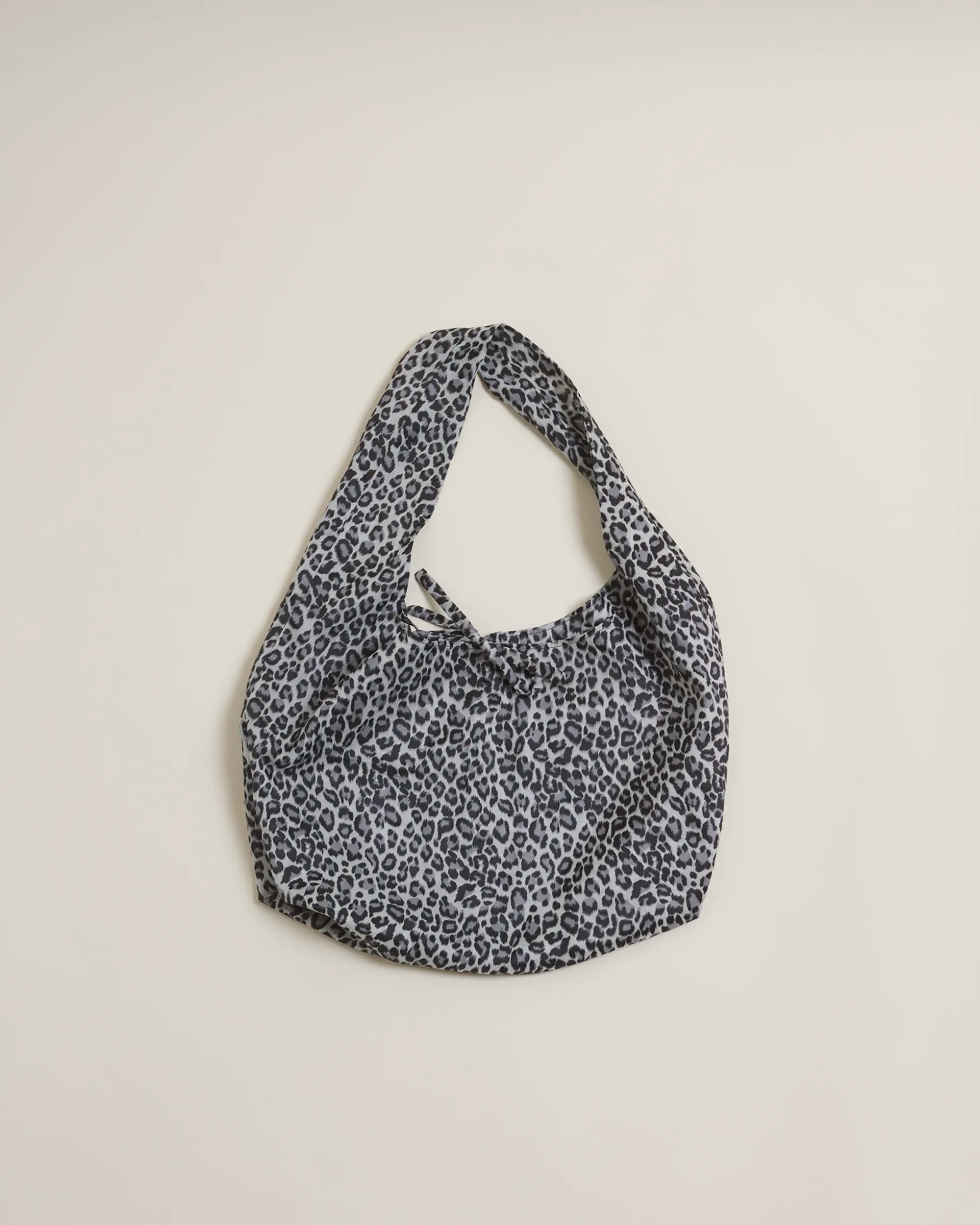 Raksmey Slouch Bag - Upcycled Polyester