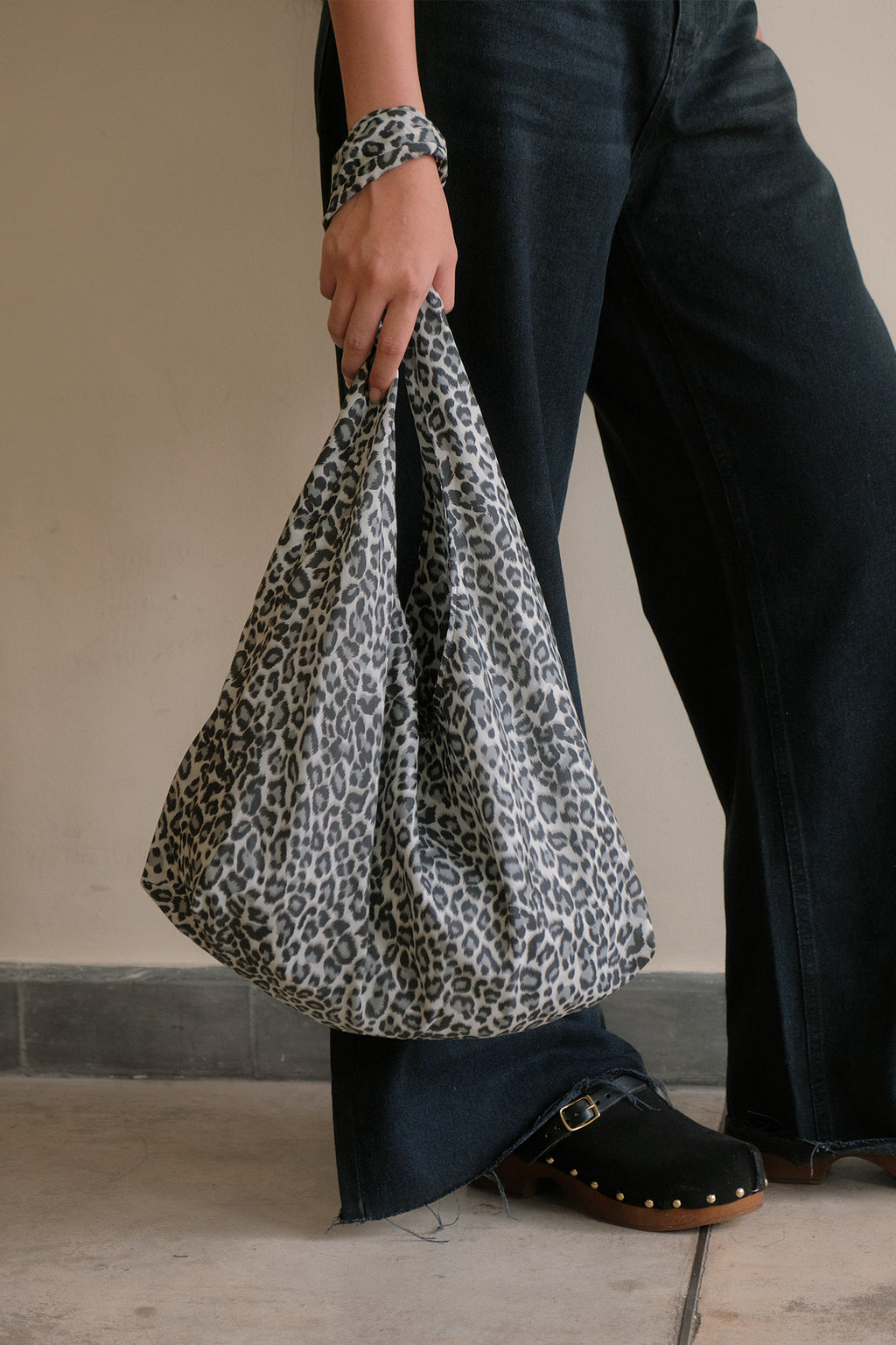 Raksmey Slouch Bag - Upcycled Polyester