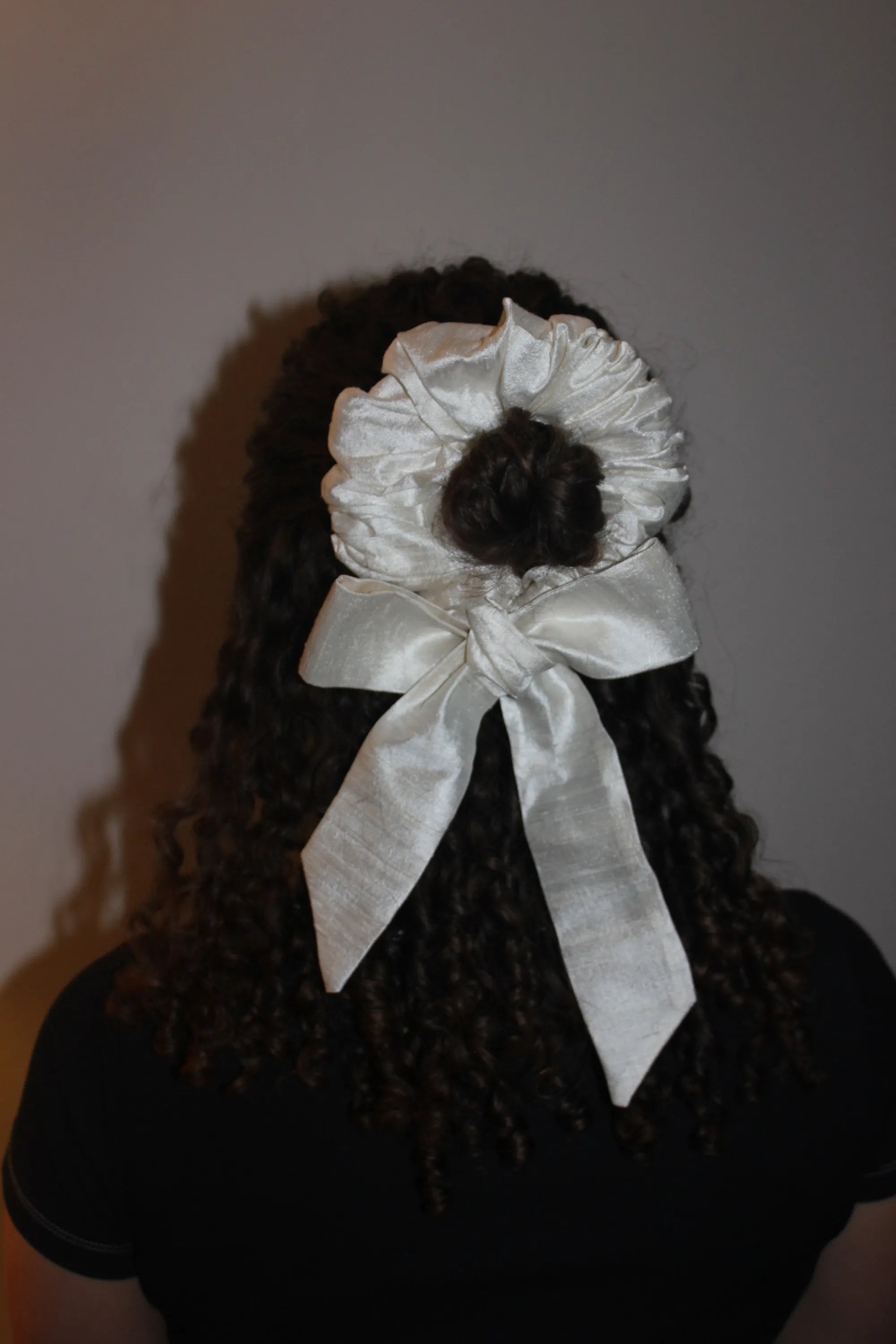 Laipich Bow Scrunchie - Pure Silk